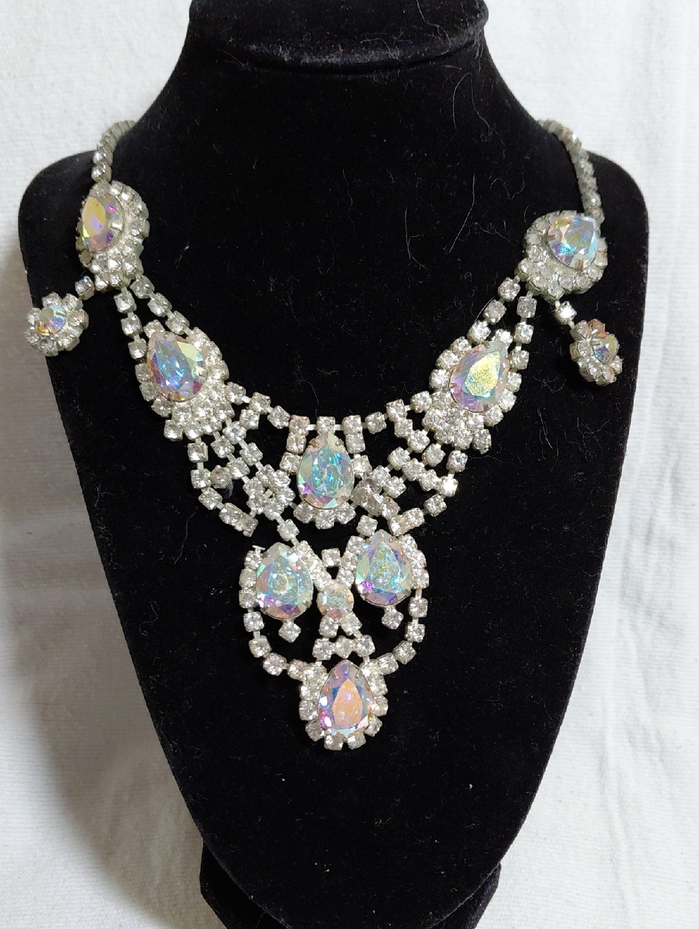 Vintage Crystal Teardrop Statement Necklace - Clear Aurora Borealis